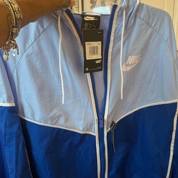 NWT Nike Sportswear Windrunner Jacket Royal, Royal Tint & White Women's Size XXL - Picture 8 of 17